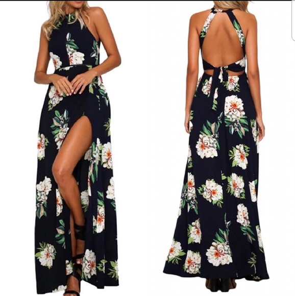 Dresses & Skirts - Floral wrap dress